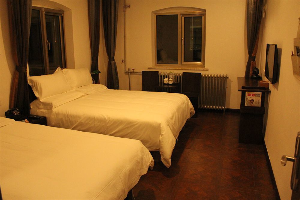 Hotel Nostalgia Guozijian Ghost Street - Near Temple, Beihai Park, Jingshan Park, Drum Tower, Houhai Bar Street, Tian'anmen Square, Located In Traditional Hutongs, 5 Minutes Away From Beixinqiao Metro Station Beijing