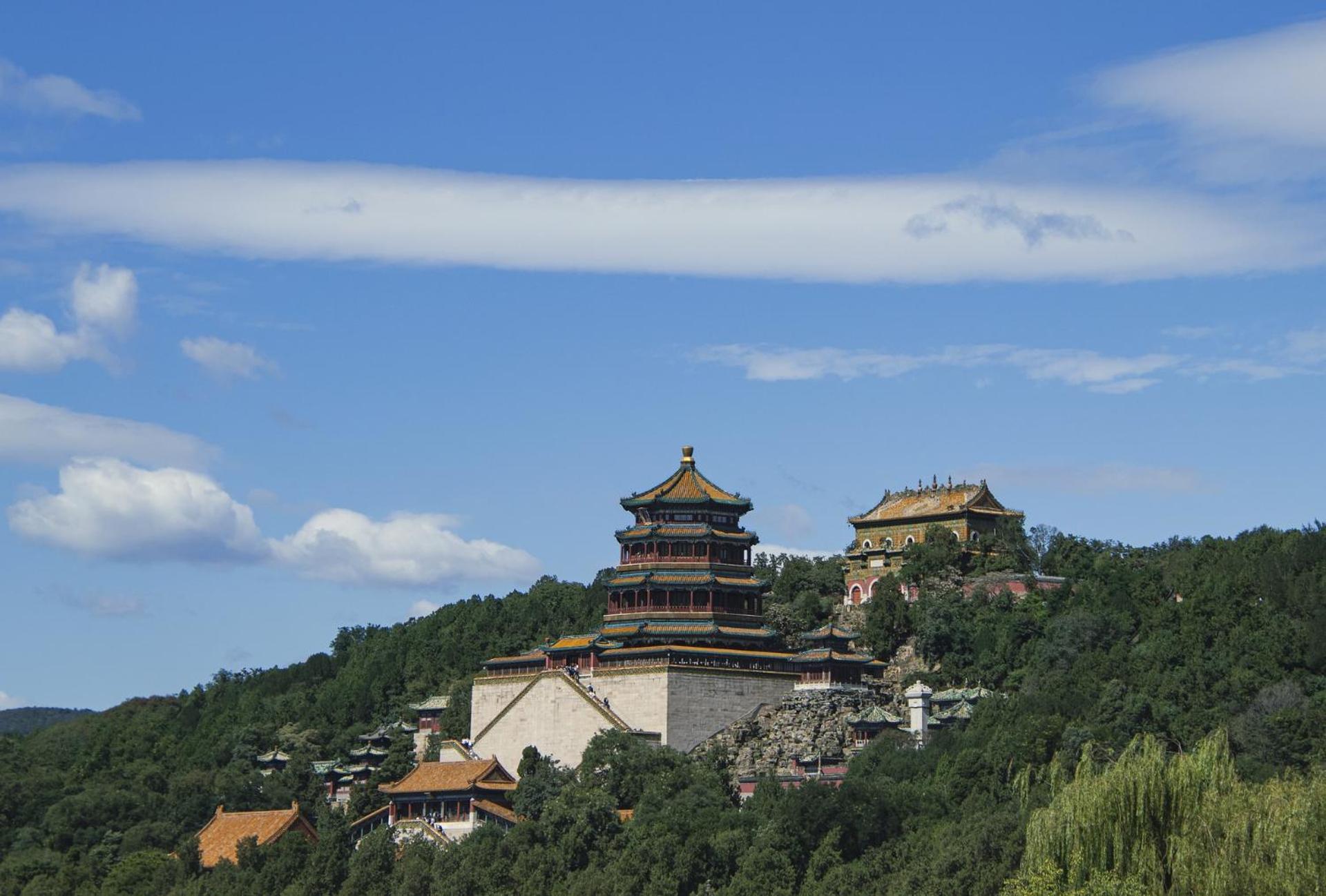 Nostalgia Guozijian Ghost Street - Near Temple, Beihai Park, Jingshan Park, Drum Tower, Houhai Bar Street, Tian'anmen Square, Located In Traditional Hutongs, 5 Minutes Away From Beixinqiao Metro Station Hotel 3*